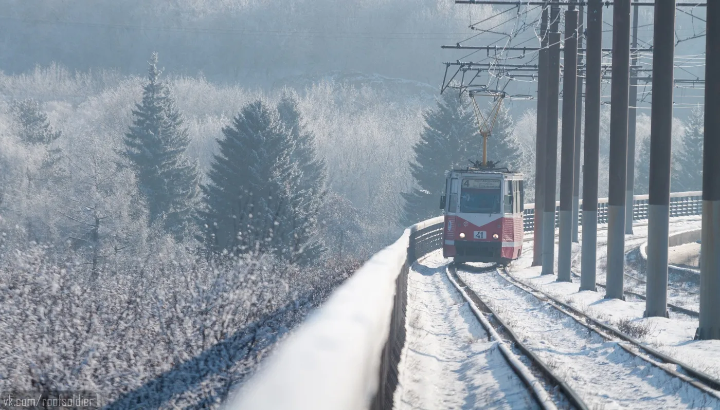 Winter_Omsk_tram.webp